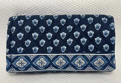 VERA BRADLEY Retired Nantucket Navy Trifold Wallet(no Strap) • $17.88