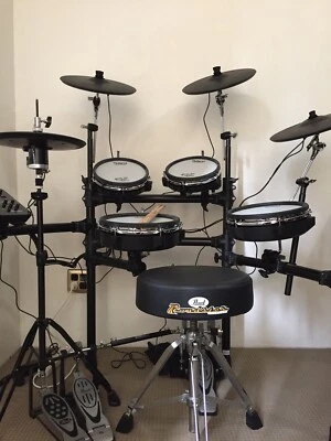 $3300 • Buy Roland Td 25-kv Electronic Drum Set