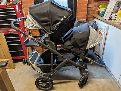 UPPAbaby Vista V2 With Rumble Seat And Bassinet + Extras  • £350