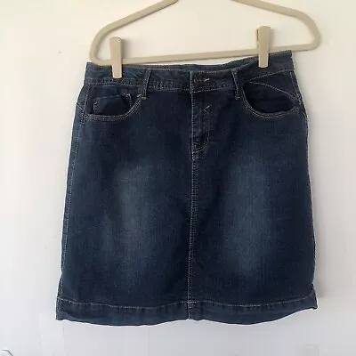 Baccini Jeans Skirt Embellished Back Pockets Straight Skirt Medium Wash Size 8 • $13.50