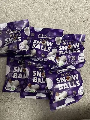 Cadbury Mini Snowballs Christmas Chocolate Bag 80g. BB 31/03/24 • £6.99