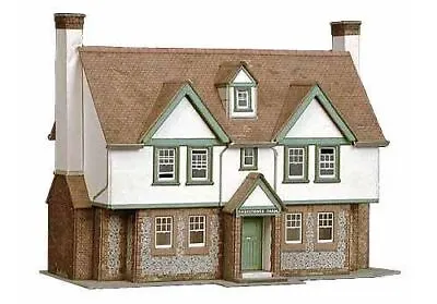 Greystones Farmhouse - Superquick B24 - OO Building Card Kit • £11.95