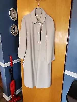 Vintage Womens Trench Coat • $24