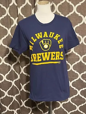 Milwaukee Brewers T-shirt MLB Baseball Adult Men’s Size Small • $9.95