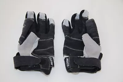 Musto Junior 3 Finger Sailing Gloves Size XS. Good Used Condition. • £15