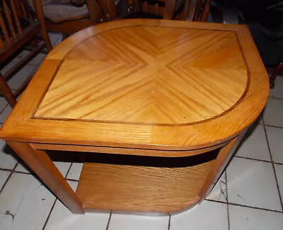 Light Oak Leaf Shaped End Table / Side Table  (ET261) • $269.10