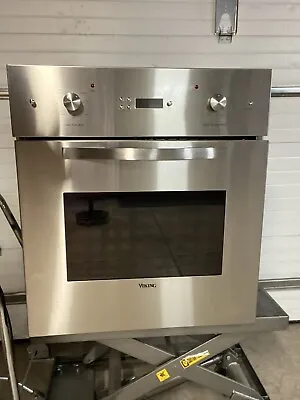 Viking 27” Single Wall Oven Electric Stainless 5 Series Professional DESO170SS • $1750