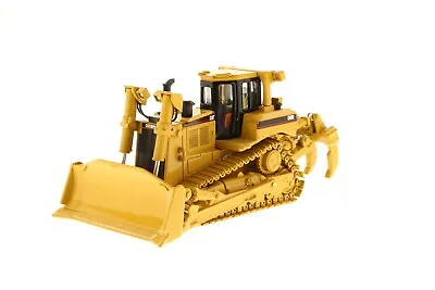 1:50 Scale Cat® D8R Track-Type Tractor Die-cast Model - DM85099 • £101