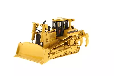 1:50 Scale Cat® D8R Track-Type Tractor Die-cast Model - DM85099 • £101