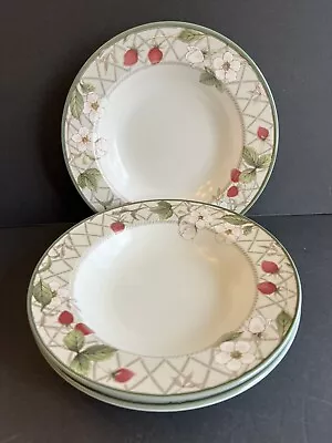 Mikasa Intaglio STRAWBERRY FAIR  9 1/4  FLAT SOUP BOWLS CAC55 Set Of 3 • $19.95