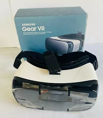 Samsung Gear VR SM-R322 Virtual Reality White Headset Powered By Oculus Like New • $39.94