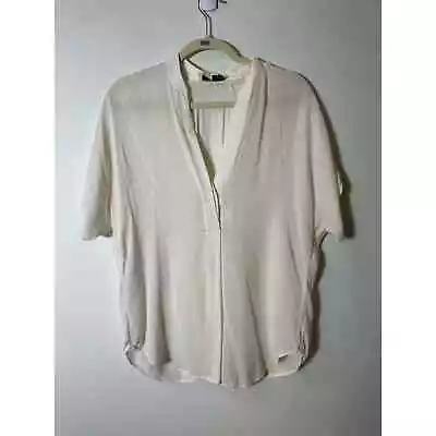 Vince White Silk V-Neck Short Sleeve Blouse Sz XS • $17.50