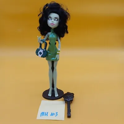 Monster High I Love Fashion Scarah Screams Doll With Accessories • $38.21