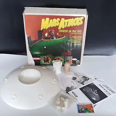 Mars Attacks Model Kit Terror In The Sky Official Licensed UFO Screamin Topps VG • £329.95