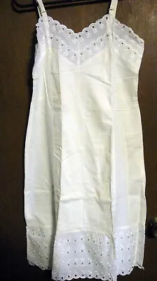 1960'S - 1970'S LADIES PETTICOAT FULL BODY SLIP - Never Worn W/TAG • $17.95