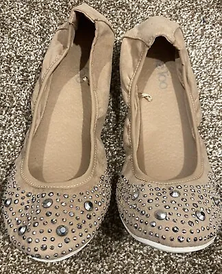 Me Too Ballet Flat With Rhinestones Size 9.5 BeigeIn Color • $24