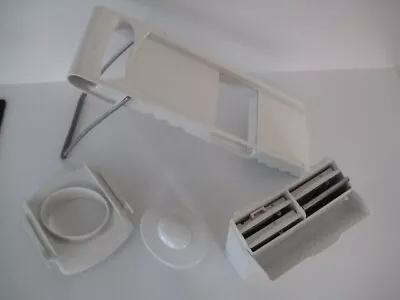 Original Pampered Chef White V Food Vegetable Slicer Mandolin Complete • £44.99