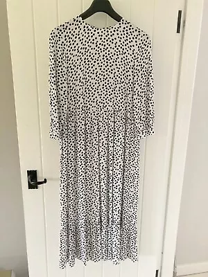 ZARA Iconic Polka Dot Maxi Dress Size XS • £15