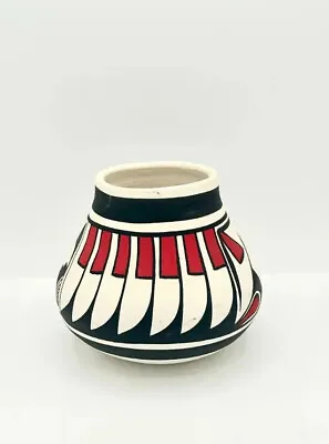 R. Galvan Polychrome Clay Slip Jar Art Pottery Vase Southwest Style Mexico • $31.50