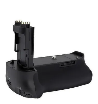 Canon EOS 5D Mark III Battery Handle Battery Handle BG-E11 Battery Battery • £60.35