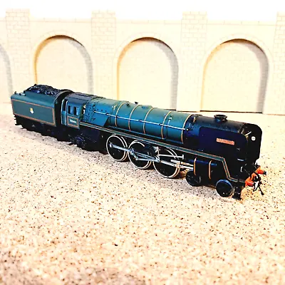 Hornby Railways Oo Gauge 4-6-2 Britannia Class 70044  ' Earl Haig '  Refinished. • £54.50