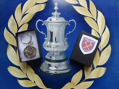 WEST HAM UNITED Esso FA Cup Centenary Coin 1972  Keyring Gift Boxed • £7.50