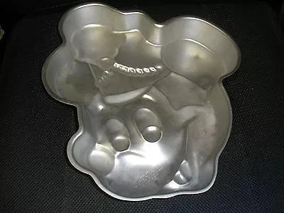 Wilton Disney 7  MICKEY MOUSE Head Cake Pan Band Leader 515-302 Retired Face Hat • $8.99