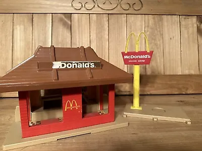 Vintage 1974 Playskool Familiar Places McDonalds PlaySet #430 Restaurant • $45