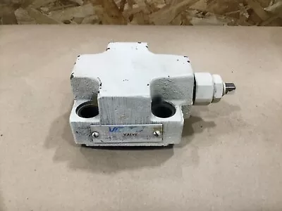 Vickers C S2 W 245 10 Control Valve CS2W24510 #08A1PR2 • $149.99