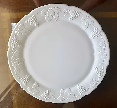 Vtg 13.5” MILK GLASS White SERVING PLATTER Colony Harvest Plate Grapes Vine Edg • $14.99