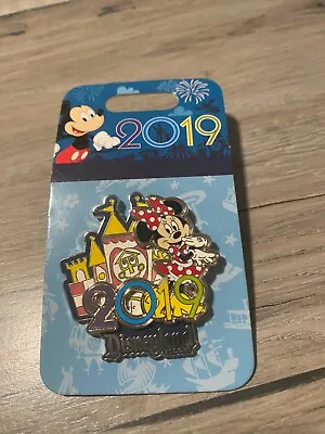 Disneyland 2019 Minnie Mouse Disney Pin It's A Small World Clock • $19.98