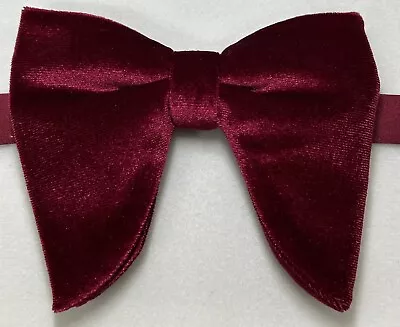 Oversized Butterfly Velvet Burgundy Bow Tie • £12