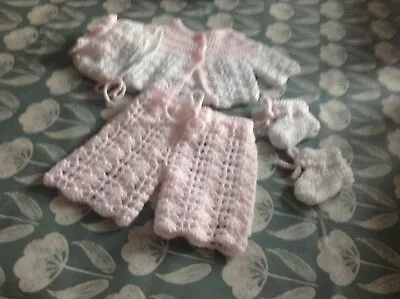 A New Hand Crochet Prmature Baby Cardigan Pantshat & Bootee Set Pink & White • £6.50