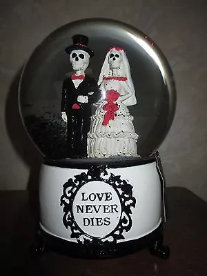 £34.59 • Buy NWT  Love Never Dies  Skeleton Bride/Groom Snow Water Globe, Wedding-Anniversary