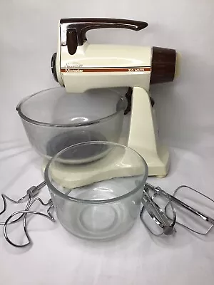 Vintage Sunbeam Mixmaster Stand Mixer 12 Speed 2 Bowls 4 Beaters 235 Watts Works • $59.99