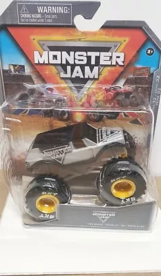 🔥2023 SERIES~ 32🔥Stunt Truck🔥  SpinMaster Monster Jam TRUCK.  • $6.89