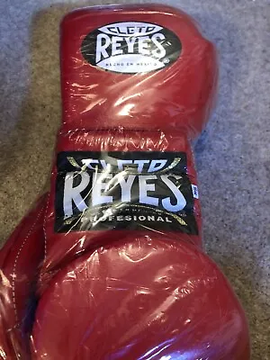£175 • Buy Cleto Reyes Lace 16oz Boxing Gloves
