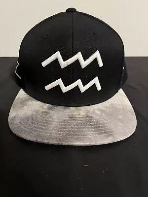 Aquarius Zodiac Symbol Mitchell & Ness Cap Snapback Hat - Awesome Cap! • $14.99