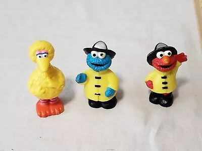Vintage Lot Sesame Street Firefighter Cookie Monster Big Bird Elmo 2  Figures • $4.95