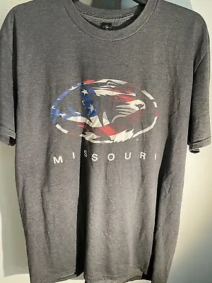 Missouri MIZZOU Tigers Men’s Large T Shirt. Flag Over Logo Tee. • $4.89