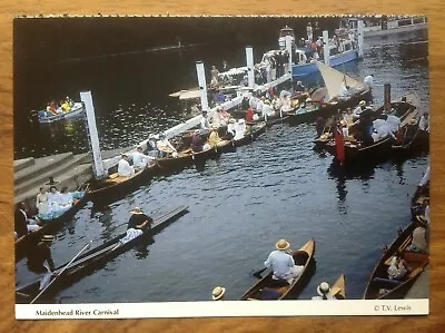 Postcard Maidenhead River Carnival. Free Postage • £3.49