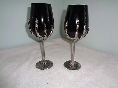 2 Halloween Wine GLASS GOBLET Black Silver SKELETON HAND Metal Stem FINGERS • $120.28