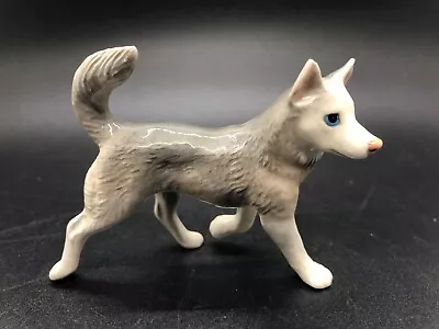 Hagen Renaker #83 3335 Miniatures Husky Malamute Sled Dog Figurine • $9