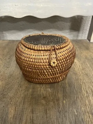 Vintage Small Woven Rattan Weave Basket With Lid • $18