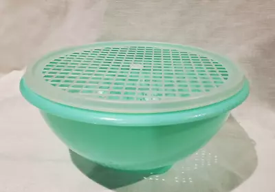 Vintage Tupperware Jadeite Green Colander Strainer 339 With Cover 516 • $9.99