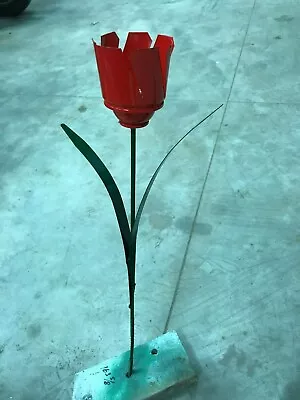 All Recycled Metal Flower Red Tulip Garden Stake Yard Art Lawn Ornament 22  Tall • $7.85