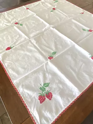 Vtg Linen Tablecloth Strawberries Cross Stitch Retro Fruit Small 35  Square READ • $22
