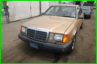 1986 Mercedes-Benz 300-Series 300 E • $250