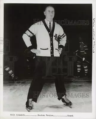 Press Photo Boston Bruins Hockey Coach Milt Schmidt - Kfx13502 • $9.99