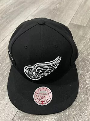 Detroit Red Wings Mitchell & Ness SnapBack Adjustable Hat Black Color • $26.99